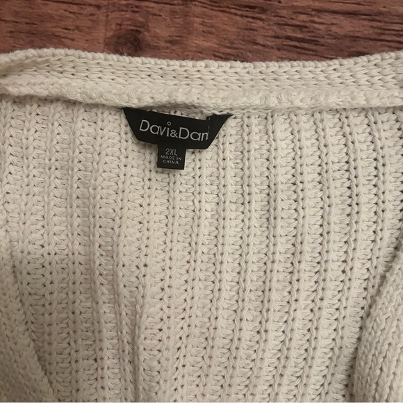 Davi & Dani Off White Oversized Cardigan Size 2X - Picture 2 of 4